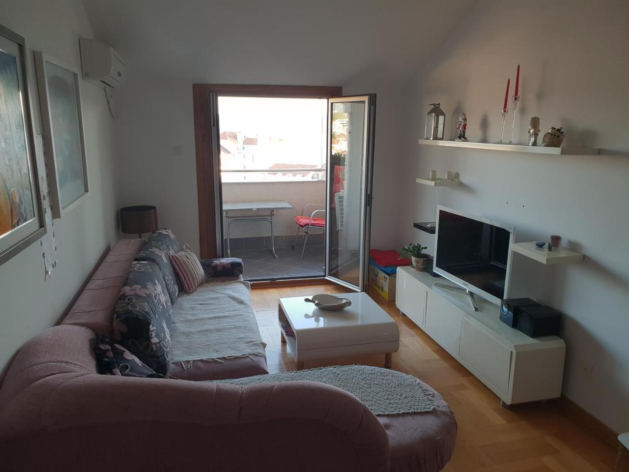 Vb Apartmani Tivat Bagian luar foto